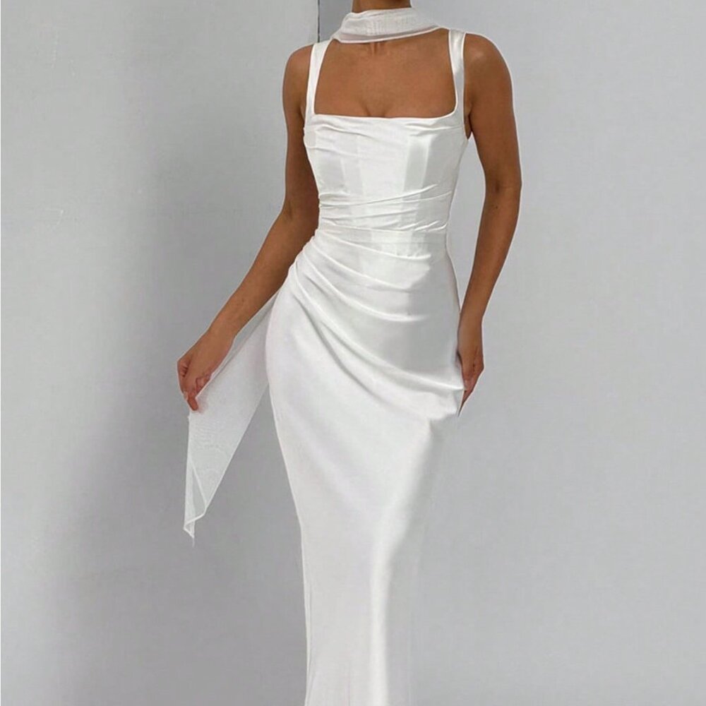White Elegant Women's Satin Prom Dress with Cinching Waist Lace-Up Slip Gown - Picture 4 of 4